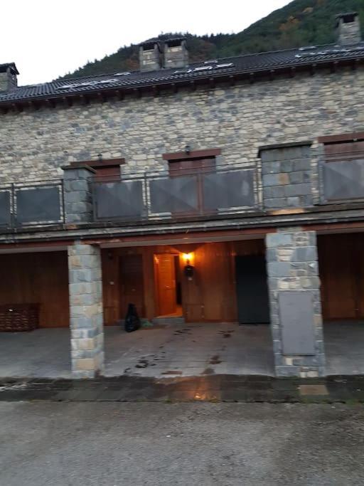 Adosado En Villanua Con Wifi Exterior foto
